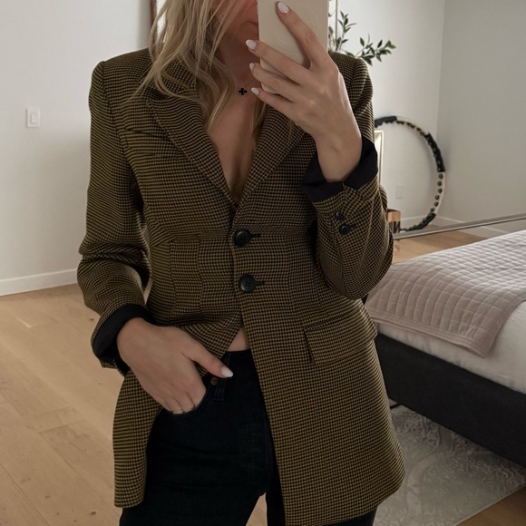 Gestuz snatched waist blazer - Picture 10 of 12